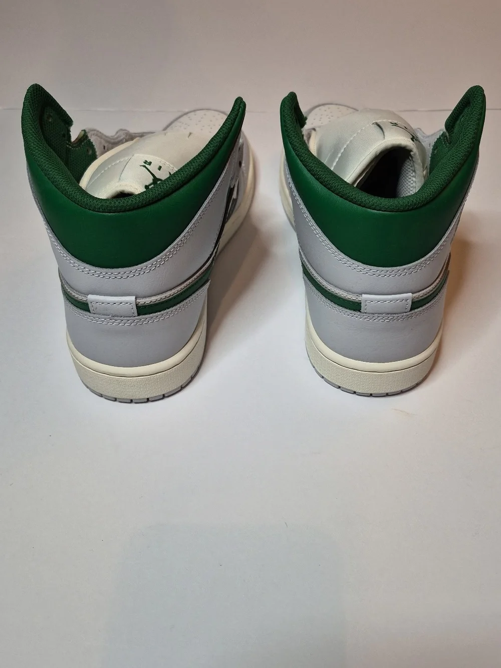 Air Jordan 1 Mid